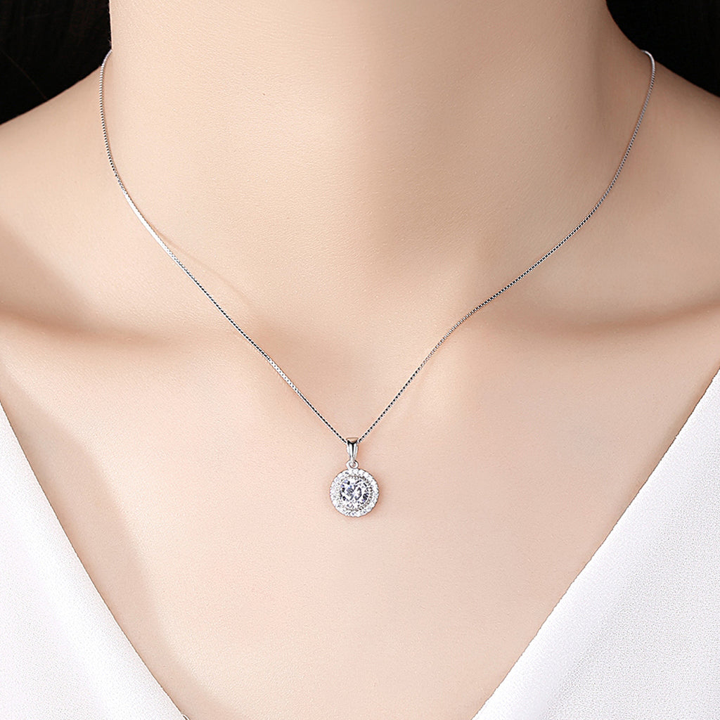 Glamorous Zircon Silver Pendant Necklace